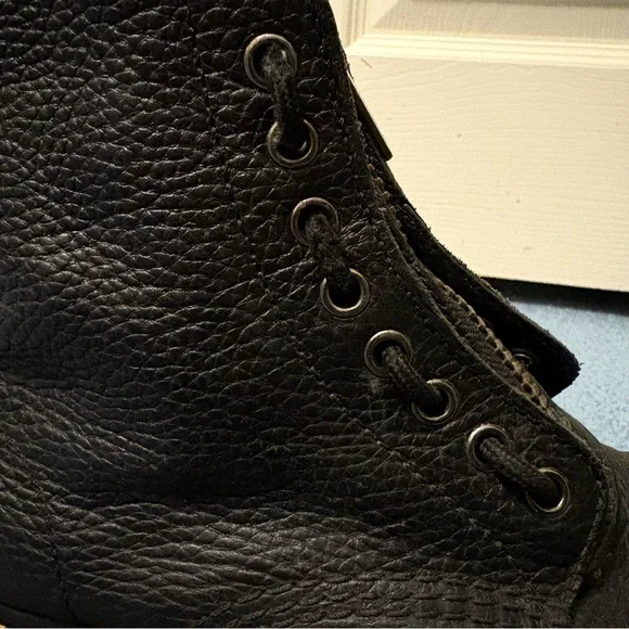 Dr. Martens Sinclair Boots - Picture 7 of 12